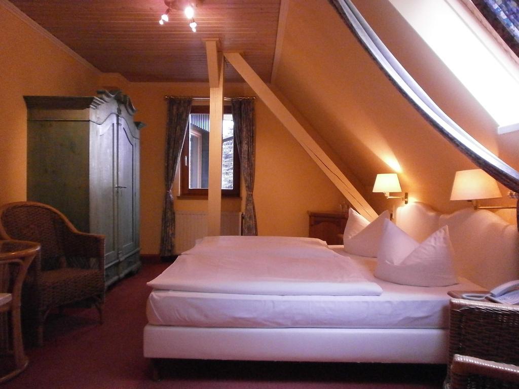 Gasthof Und Landhotel Zur Ausspanne Klipphausen Værelse billede