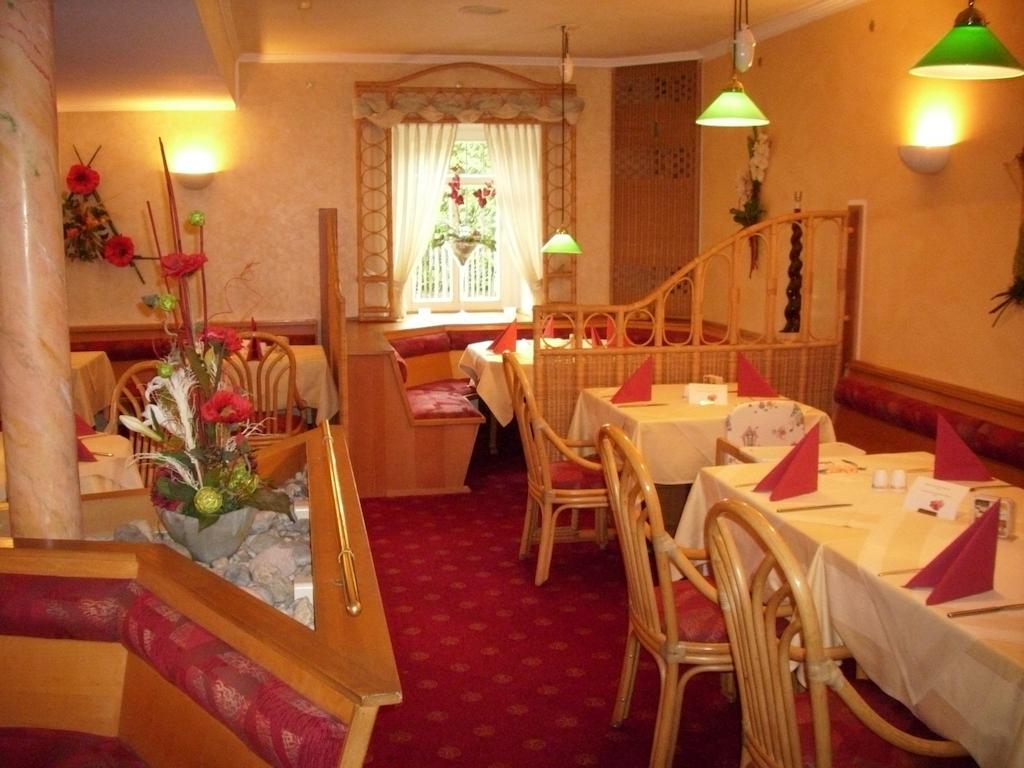 Gasthof Und Landhotel Zur Ausspanne Klipphausen Eksteriør billede
